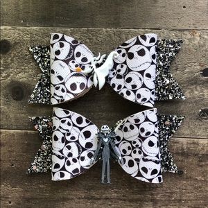 2 pk Disney’s Nightmare before Christmas hair bows